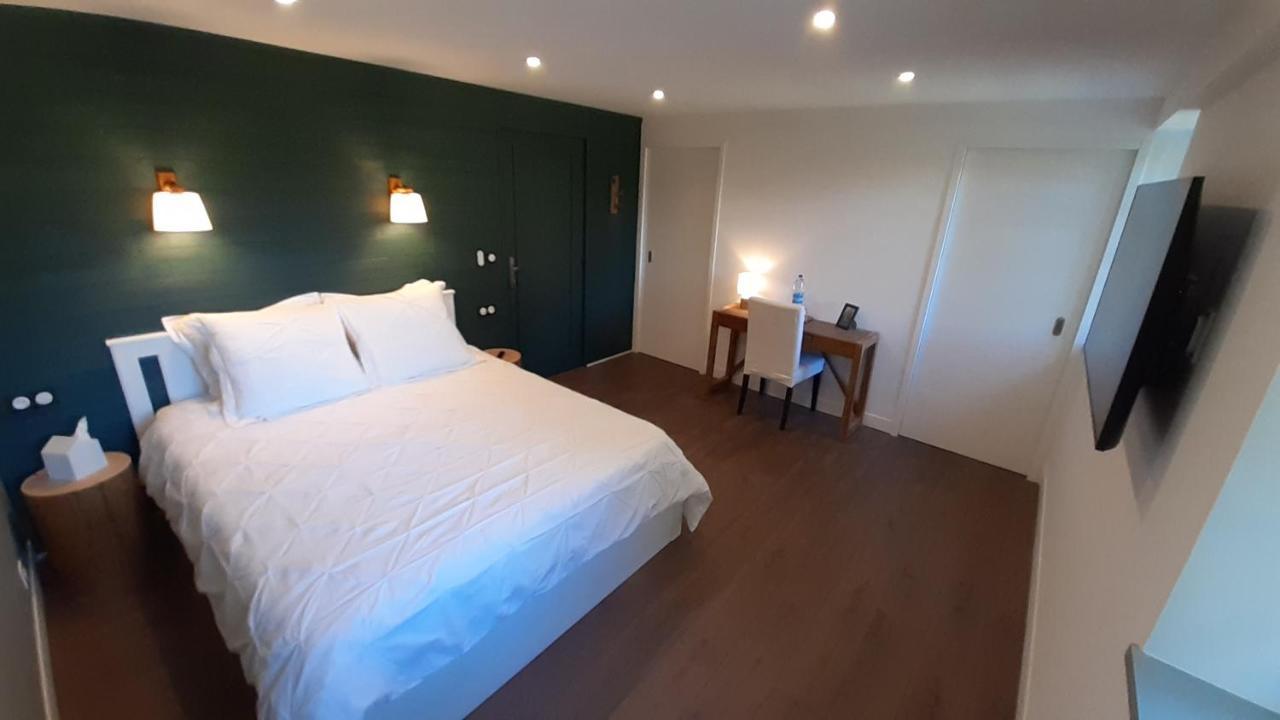 Petit Manoir Proche Dinan - Chambre D'Hotes Lanvallay Eksteriør billede
