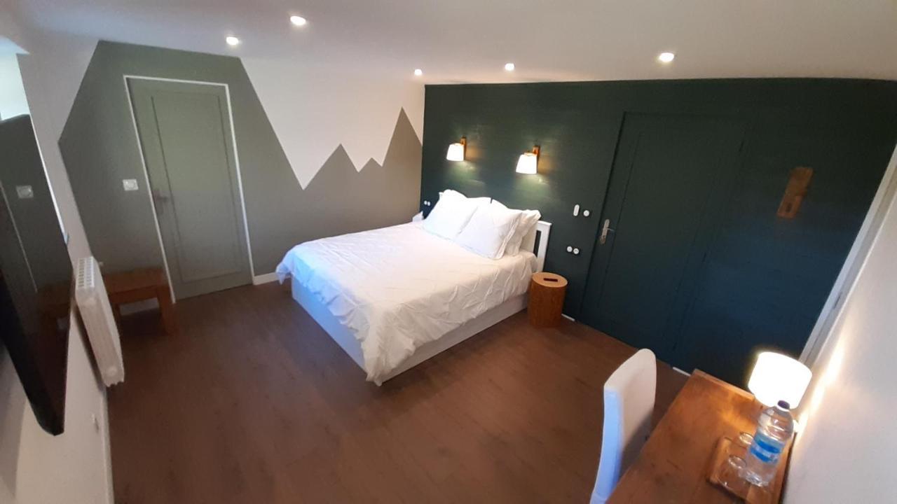 Petit Manoir Proche Dinan - Chambre D'Hotes Lanvallay Eksteriør billede